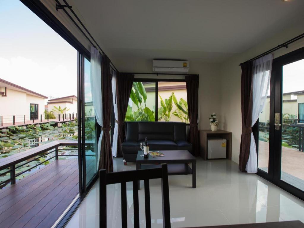 Bua Tara Resort Nong Prue Exterior foto