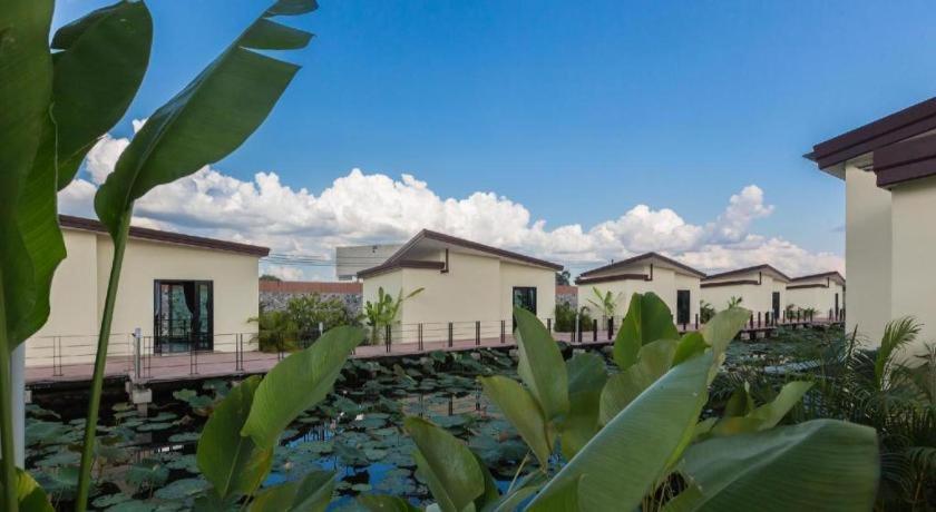 Bua Tara Resort Nong Prue Exterior foto