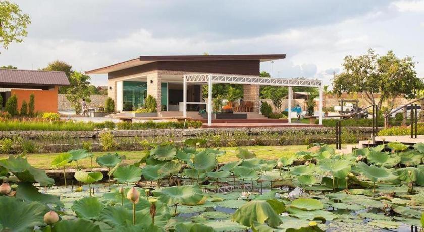 Bua Tara Resort Nong Prue Exterior foto